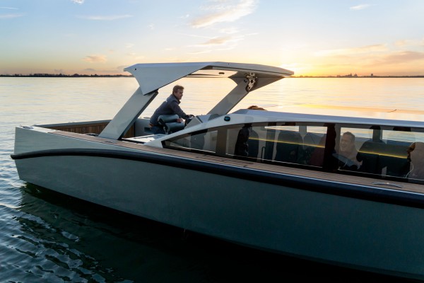 DP_Design_Limousine_9.3m_27
